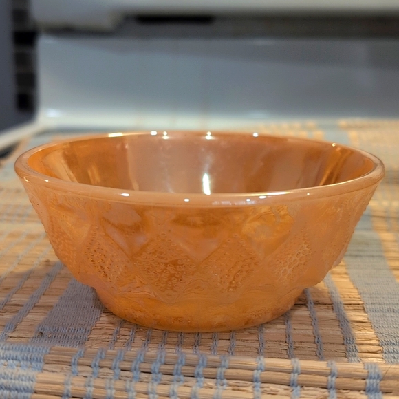 anchor hocking fire king peach luster 5 Inch bowl - Picture 1 of 8